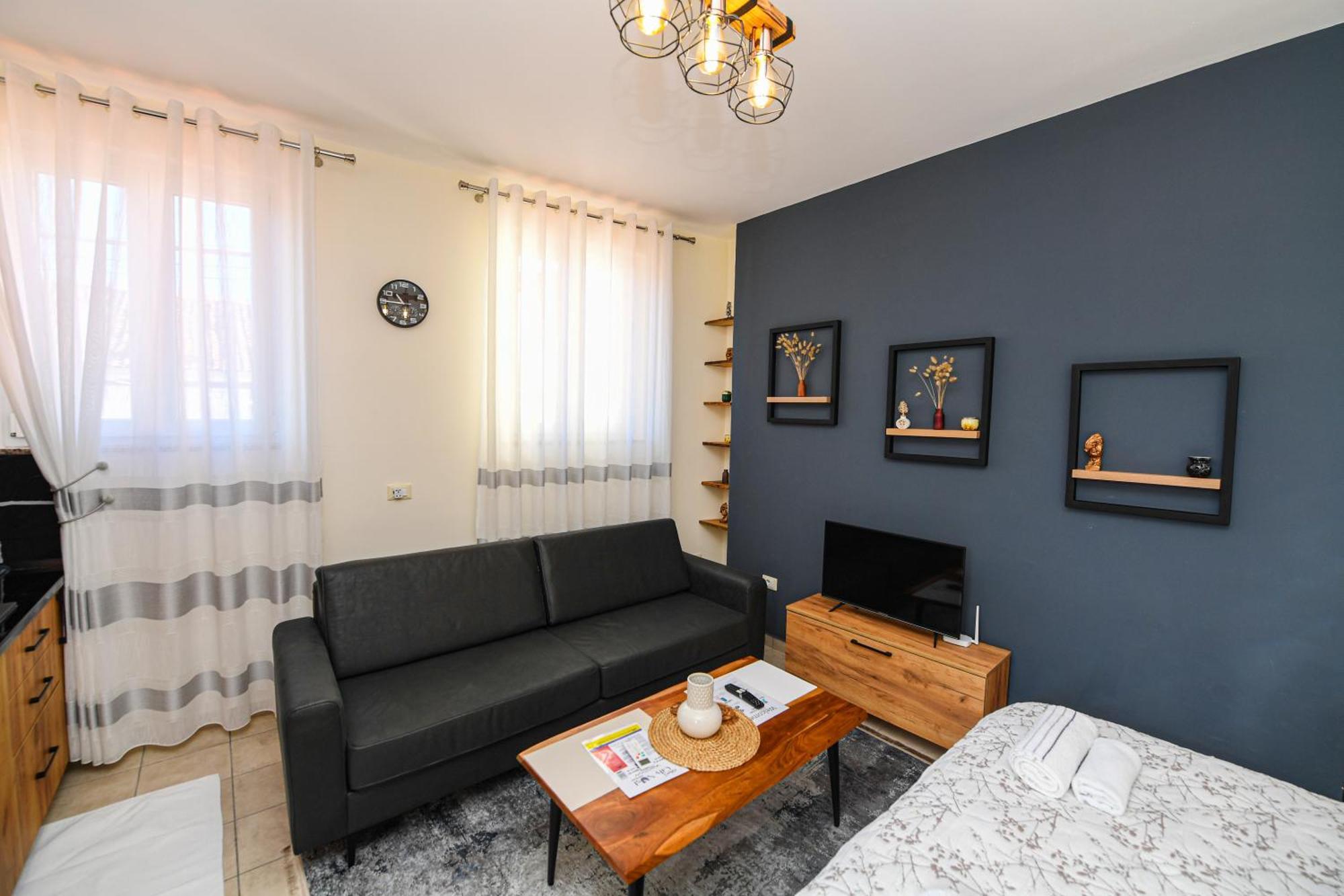 City Nest Shkoder Ngoại thất bức ảnh