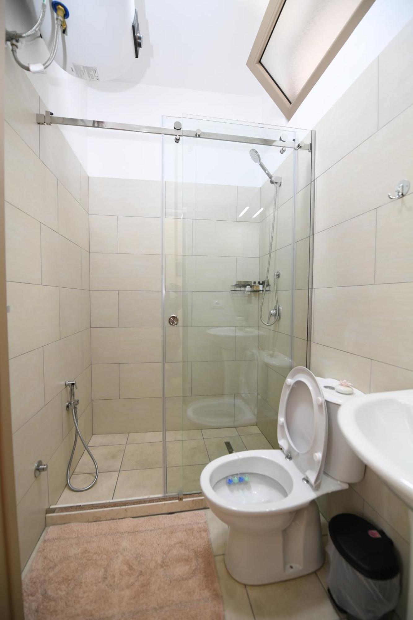 City Nest Shkoder Ngoại thất bức ảnh